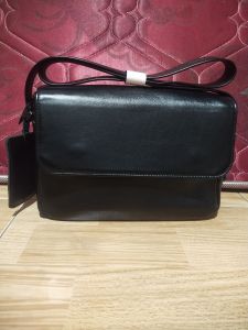 Tas Selempang Wanita Pramugari premium Kulit sapi jenis natural warna Hitam