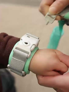 Childrens anti-lost belt/baby traction rope/baby anti-lost rope/bracelet safety rope/baby anti-lost rope