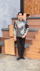 WOUBATIK - Kemeja Batik Sanggit Slimfit Lapis Furing KP 223