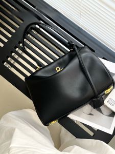 Sicily 2025 New Large Capacity Leather Commuter Tote Bag Lock Buckle Kelly Handbag Cowhide Soft Handle Fashionable Womens Bag