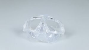 Freediving Snorkeling Diving Low Resin Mask and Case - Fins To Go