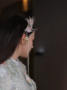 Berwarna Glaze Pink Bunga Headband Aksesoris Rambut Nonslip dengan Manik-manik Akrilik untuk Pertunjukan Pesta Panggung Ulang Tahun Berdandan