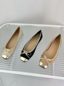 รองเท้าบัลเลต์พื้นแบนหัวเหลี่ยมผูกโบว์สไตล์เรโทรสำหรับเดินทางไปทำงาน รองเท้าผู้หญิงที่สวมใส่สบาย สไตล์หวานๆ สำหรับวัยรุ่น