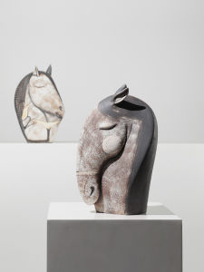 Chic Painted Horse Head Artistic Decorative Piece for Living Room Chinese Style Soft Decoration Handmade Ceramic Ornament