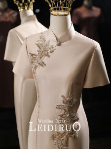 Elegant Long Cheongsam Wedding Dress Young Mom Wedding Ceremony Costume Low Slit Short Sleeve Beaded Front Button Design