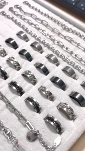 Nhẫn nam/Nhẫn nữ đẹp ngầu titan không gỉ nhẫn trơn cặp đôi đen bạc nhẫn trơn nam bạc bản to | Dandy