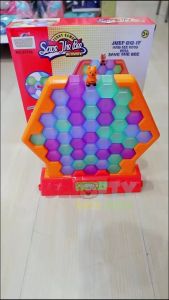 Game Save the bee 93788 - Strategic game