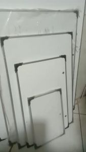White Board / Papan Tulis 60x80cm Free Penghapus + Spidol papan gantung 2 sisi