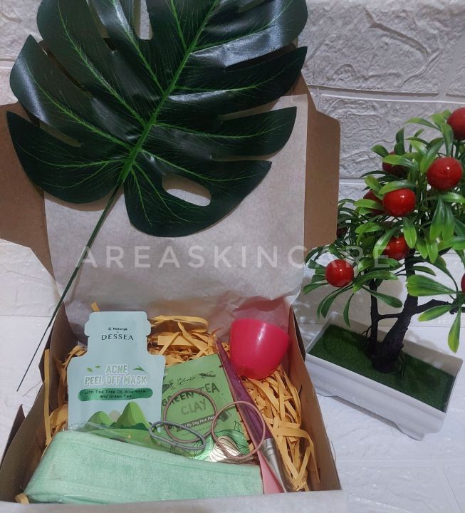 Hampers%20Masker%20Wajah,%20%20Gift%20Box,%20Kado%20Ulang%20Tahun,%20Paketan%20Masker%20-%20Image%205