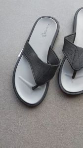 dép kẹp nam dép xỏ ngón hàng thái lan quay nút dẻo mềm siêu bền mang êm chân đế tốt mang êm chân. size từ 38-43