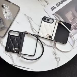 Luxury Wave Pattern Leather Love Heart Shockproof Phone Case for IPhone Duo 18 Fold Wrist Strap Hinge Protection Cover