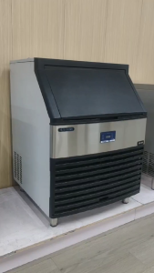 24H 260 Pounds Large Commercial Ice Maker Automatic Ice Cube Maker Independent Automatic Transparent Ice Cube Maker