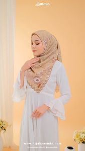 Segi Empat Motif Terbaru Yasmin Ys 214 Zetta Series Yasmin Hijab Segi Empat Voal Motif  Premium Yasmin