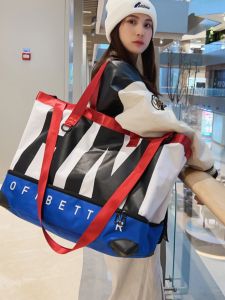 กระเป๋าเดินทางน้ำหนักเบาสำหรับผู้ชายและผู้หญิง กระเป๋าเดินทางขนาดเล็ก กระเป๋าสะพายไหล่แบบพกพาสำหรับการออกกำลังกายและฝึกซ้อม