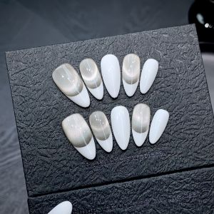 10 Bộ Móng Tay Giả Kiểu Pháp Viền Trắng Họa Tiết Trái Tim Đỏ Đơn Giản Làm Thủ Công Bằng Nhựa Dành Cho Nữ Hình Hạnh Nhân Ngọt Ngào