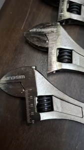 WISEUP ประแจเลื่อน 12 นิ้ว ผลิตจากเหล็กโครเมียมวาเนเดียมคุณภาพสูง :โอเคอะไหล่แอร์