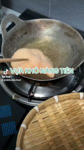 Bánh Phồng Tôm Con Tôm Tươi ăn vặt cho bé không bột ngọt không hạt tiêu 57% từ con tôm Tươi- Vựa Khô Nàng Tiên