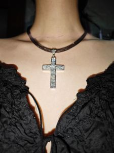Pinkbankbaby Original Homemade Niche Style Subculture Punk Y2g Hollow Mesh Diamond Cross Necklace