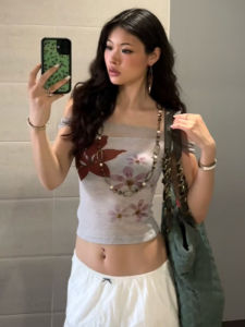 YUEZHONGWEI | Áo thun tay ngắn họa tiết hoa ren American Girl Print dành cho nữ mùa hè ôm vừa vặn hở bụng ngắn phong cách thường ngày