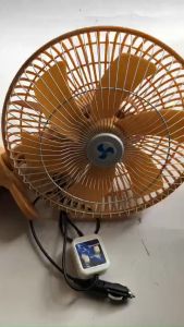 Quạt  Kẹp Trên Xe Ô Tô  12 và 24v cánh nhựa Màu vàng