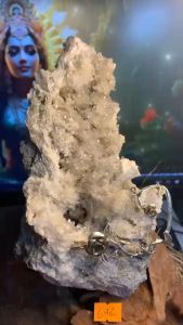 Hốc trứng đá thạch anh xám khói phale tự nhiên tán sắc năng lượng Vũ trụ thiền định tặng đế 642