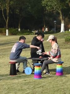 Kursi Lipat Portable & Bangku Lipat Portable: Manfaat dan Penggunaan