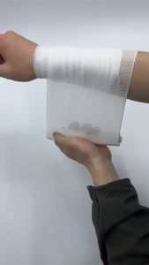 ความยาว 4.5 ม. ม้วนผ้าก๊อซผ้า พันแผล เทปทางการแพทย์ ยืดหมัน บาดแผล ปฐมพันธ์