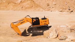 1:24 6CH Alloy RC Rechargeable Excavator Toy For Kids Backhoe Toy Boys Gifts 2.4Ghz Electric Trucks Engineering Radio Control Car Alloy Simulation Model Crane Vehicle Toys