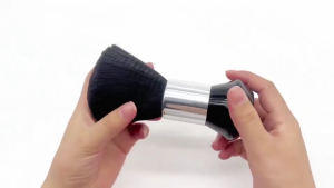 พร้อมส่ง! แปรงคอ แปรงผม มืออาชีพสีดําขนนุ่มคอแปรงปัดฝุ่นใบหน้าตัดผมทําความสะอาดแปรงผมร้านปัดฝุ่น COD