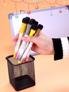 Pen Whiteboard Magnetik Boleh Padam Warna Warni Dengan Pemadam Sesuai Untuk Kanak Kanak Dan Pelajar 8 Pcs/Set Kids Magnetic Erasable Colorful Whiteboard Pen Drawing Board Creative Stationery 宝宝磁性可吸附带可擦式彩色白板笔创意文具 A550
