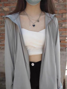 เสื้อคลุมกันแดดผ้าไหมน้ำแข็งบางเบาสำหรับผู้หญิงในช่วงฤดูร้อนปี 2025 เสื้อคลุมกันแดดแบบหลวมๆ ระบายอากาศได้ดี ทรงหลวม แขนยาว ปกติ