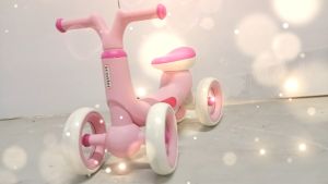 Kids Quad Scooter 1-3 Years Old Cool Lights Birthday Gift Dynamic Music
