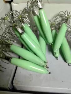 SUKE เหยื่อตกปลา ปลาหมึกเรืองแสง สเตนเลส โยตกหมึก เรืองแสง สว่างมาก 12 16 25 35 กรัม