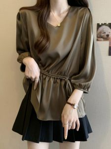 Slimming V-neck 7/8 Sleeve Base Shirt Womens Spring Autumn plus Size Conceals Belly Korean Style Loose Fit T-shirt