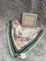 Hijab kerudung segiempat printing motif Bunga new dari bungatta kerudung. 