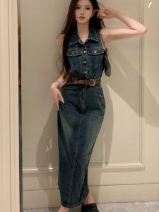 American Retro Turn-down ปกเสื้อ แขนกุด เดนิม เดรส ผู้หญิงเหนือเข่า ฤดูใบไม้ผลิ ฤดูร้อน จับเอว รัดรูป กอดก้น กระโปรงยาวปานกลาง