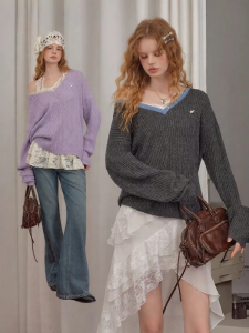 unifree | Áo Sweater Len Mềm Dày Cổ Trụ Xệ Viền Ren Tím