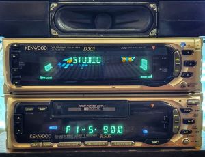 Máy phát nhạc liền Amply Kenwood D505 R505. tính năng aux/Radio/cd/tape.