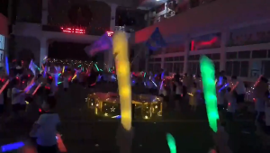 Music Concert Glow Stick Ceremony Flashing LED Foam Sticks Glow stick Battery Powered Wand Lighting Party Decoration Toy