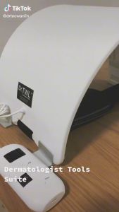 Dr.TWL Aurora Photon Light Therapy Device for Skin & Hair (Dermatologist Recommended Home Use Light Therapy Device for Acne Anti-Aging Eczema Rosace Hair Regrowth Hair Loss)