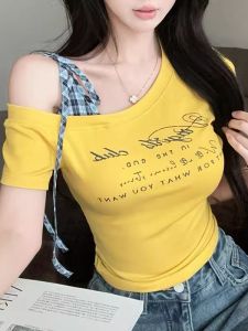 Áo Thun Nữ Tay Ngắn in Chữ Họa Tiết Kẻ Caro Thiết Kế Vai Không Đều Ôm Vừa Vặn Mùa Hè Mới Về Chất Liệu Cotton Pha Trộn