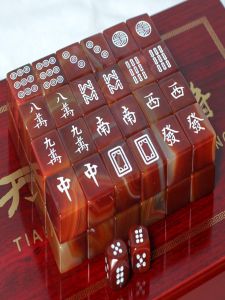 Premium Natural Agate Mahjong Set Large Size Jade Crystal Wooden Box Home Use Gift for Elders Transparent Red Color Gaming Table