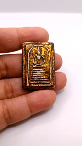 K632  สมเด็จ สมเด็จโต พระสมเด็จ เกศไชโย ฐาน7ชั้น สมเด็จวัดระฆัง ขนาด 2.5X3.5 ซม สมเด็จพุฒจารโต