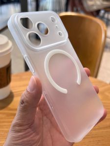 WANKEHUANG | Thin Matte Hard Case Magnetic iPhone Protection Cover