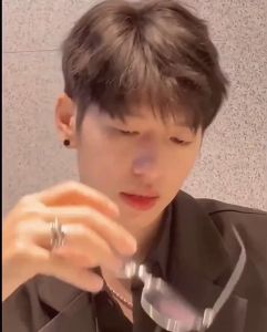 ออกแดดเปลี่ยนสี เเว่นกรองเเสง แว่นตา แฟชั่น แว่นตากรองแสงออโต้ แว่นกรองแสง แท้ AUTO แว่นกรองแสงสีฟ้า บลูออโต้ แว่นออฟตัส แว่นตาเลนส์ออโต้ แว่นตากรองแสงสีฟ้าจากคอมพิวเตอร์และมือถือ UV400