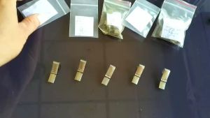 บานพับรุ่นเก่า (อะไหล่ไฟแช็กน้ำมันสำหรับช่าง) (รหัสสินค้า : GJ-040)