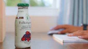 Folkingtons Pure Pressed Fruit Juice Selection - Organic Apple/Pear/Cranberry/Elderflower - 250ml Bottles