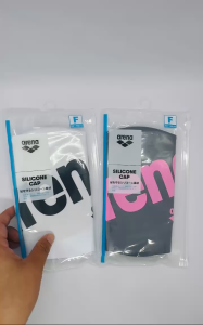 Mũ Bơi Tập Luyện ARENA Silicone Cap Model Logo Chéo.