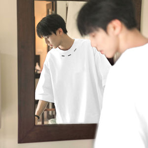 เสื้อยืดแขนสั้นผู้ชายผ้าฝ้ายน้ำแข็งสีดำ ทรงหลวม ระบายอากาศได้ดี สไตล์อเมริกัน ฤดูร้อน 2024 เสื้อยืดแขนสั้นผ้าฝ้ายน้ำแข็งเนื้อน้ำหนัก