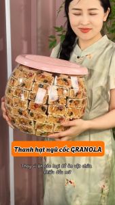 Thanh Hạt Ngũ Cốc Granola Thành Phần Từ Các Hạt Ngũ Cốc Giàu Năng Lượng Và Protein An Toàn Cho Sức Khoẻ